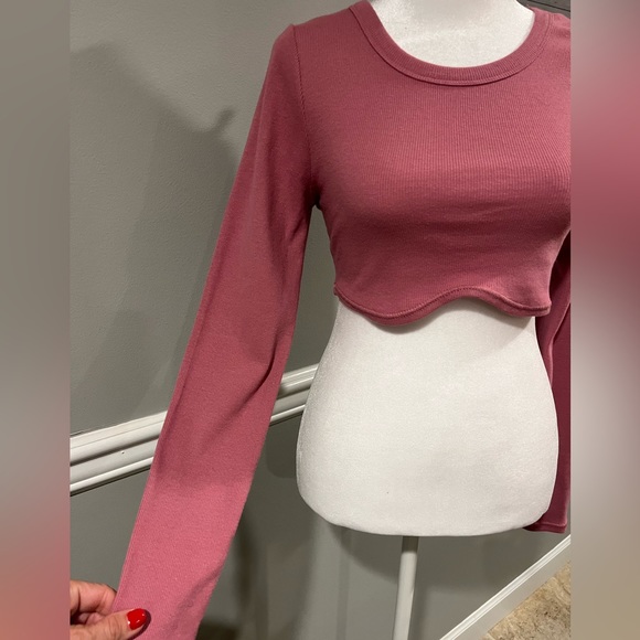 Women/Teen Top LA Hearts Fall/Winter Top Size Small NWOT - Picture 13 of 16